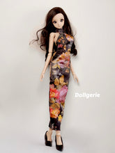 Silken Garden Sleeveless CheongSam